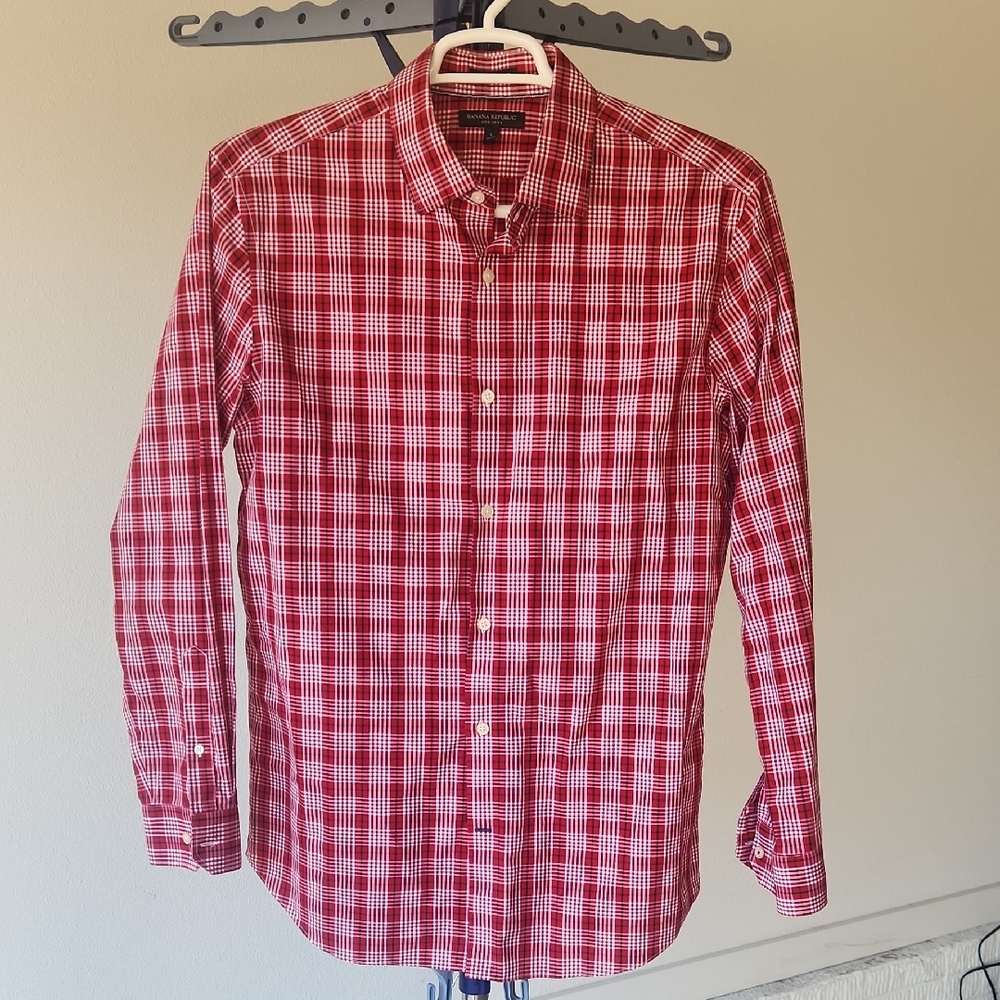 Banana Republic Red and White Plaid Button Down Shirt